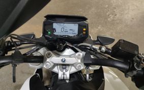 BMW G310R 0G01