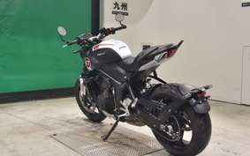 TRIUMPH TRIDENT 660 2024