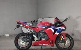 HONDA CBR600RR 2024 PC40