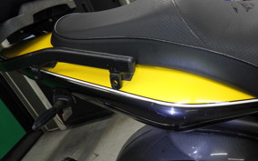 YAMAHA FZS1000 FAZER 2004