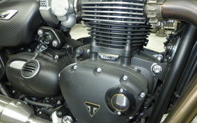 TRIUMPH BONNEVILLE BOBBER 2020