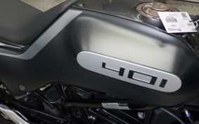 HUSQVARNA SVARTPILEN 401 2022