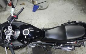 SUZUKI GSR250S
