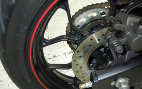 YAMAHA YZF-R25 RG10J