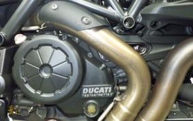 DUCATI DIAVEL 2012