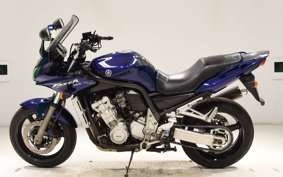 YAMAHA FZS1000 FAZER 2004