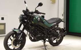 BENELLI レオンチーノ125