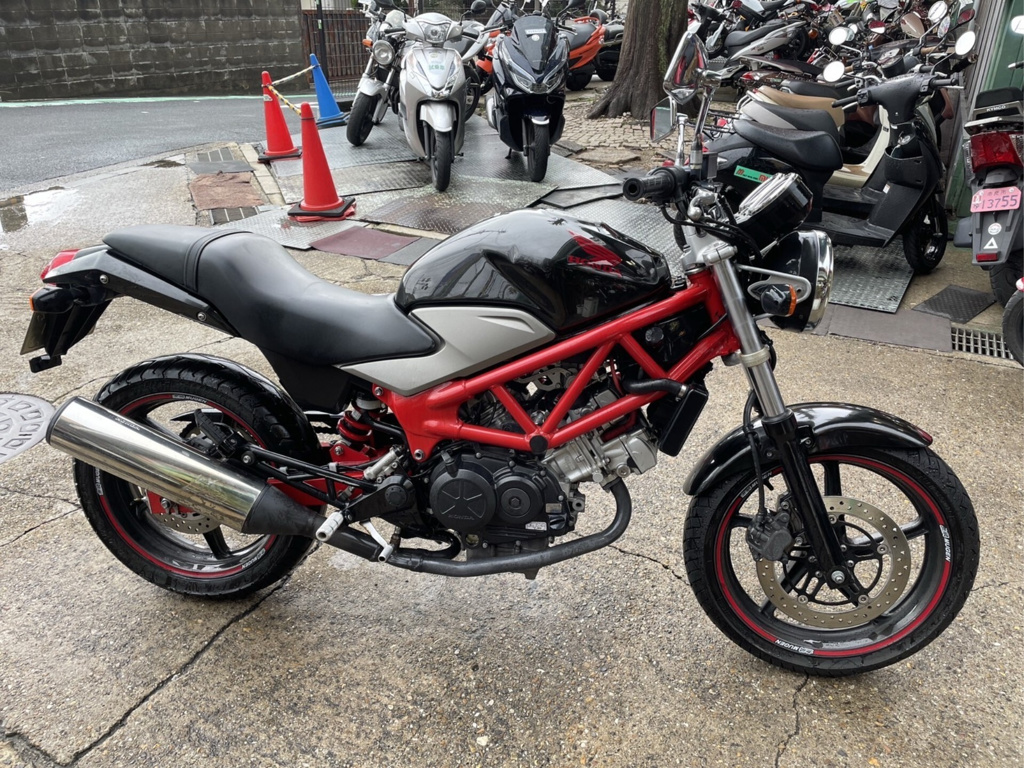Фото Honda VTR 250 2011 с японского аукциона
