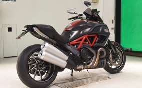 DUCATI DIAVEL Carbon 2013