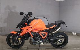 KTM 1390 SUPER  DUKE R EVO V3940