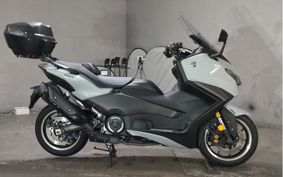 YAMAHA T-MAX 560 2025 SJ21J