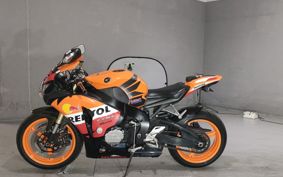 HONDA CBR1000RR SC59