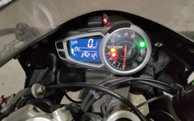 TRIUMPH DAYTONA 675 2010 TMD106