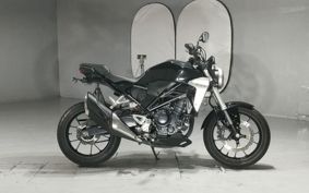 HONDA CB250R MC52