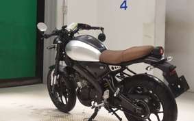 YAMAHA XSR155 2020