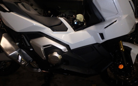 HONDA X-ADV 750 2025 RH21