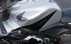 HONDA CBR600RR GEN 2 2010 PC37