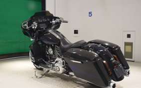 HARLEY FLHXSE 1800CVO 2015