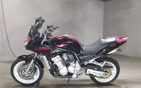 YAMAHA FZS1000 FAZER RN06