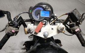 YAMAHA FZ400 1997 4YR