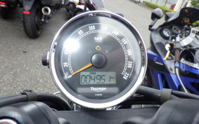 TRIUMPH SPEEDMASTER 2013