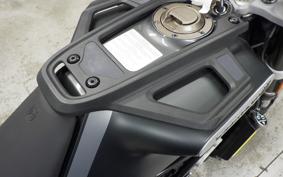 HUSQVARNA SVARTPILEN 250 2020