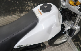 YAMAHA TW225 DG09J