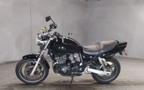 SUZUKI INAZUMA 400 GK7BA