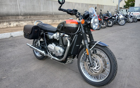 TRIUMPH BONNEVILLE T120 2021 DAD75H