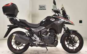 SUZUKI Vｽﾄﾛｰﾑ250A 2011