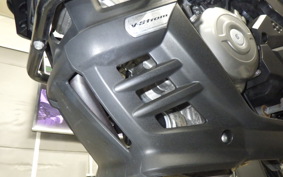 SUZUKI Vｽﾄﾛｰﾑ650XTA 2023 C733M