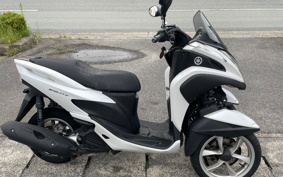 YAMAHA TRICITY 125 SE82J