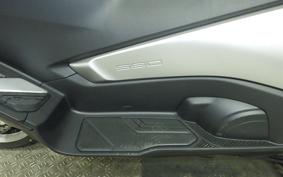 YAMAHA T-MAX 560 2026 SJ21J
