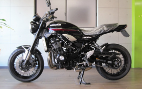 KAWASAKI Z900RS 2024 ZR900K
