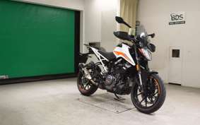 KTM 390 DUKE 2025