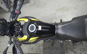 SUZUKI Vｽﾄﾛｰﾑ250 2018