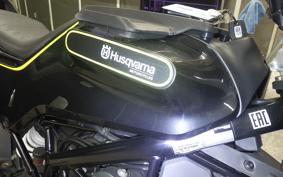 HUSQVARNA SVARTPILEN 401 2019