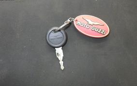 MOTO GUZZI V7 STONE 2022