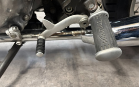 TRIUMPH THRUXTON 2006 TJ9042