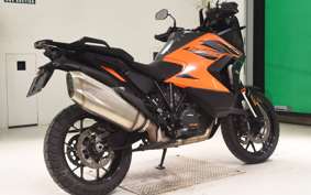 KTM 1290 SUPER ADVENTURE S 2021