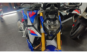 BMW F900R BASE 2025 0K81