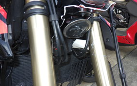 DUCATI HYPERMOTARD 698 2018