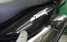 TRIUMPH STREET TRIPLE 2011