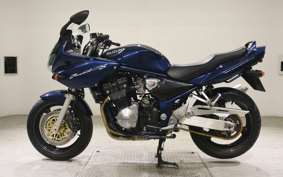 SUZUKI BANDIT 1200 S 2002 GV77A