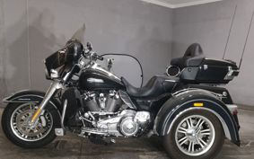 HARLEY FLHTCUTG1750 TRIKE MAD