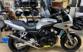 YAMAHA FZ400 1997 4YR