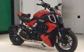 DUCATI DIAVEL V4 2023