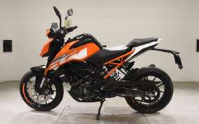 KTM 250 DUKE 2025