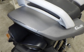 SUZUKI GSR 400 A 2014 GK7EA