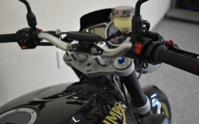 TRIUMPH STREET TRIPLE R 2010 TMD416